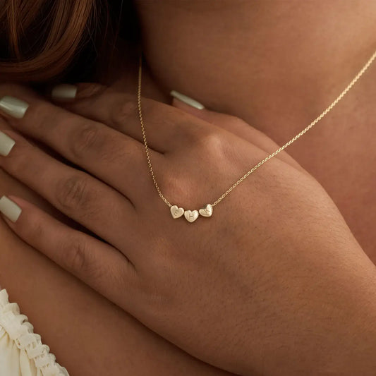 Colier personalizat cu inițială în formă de inimă