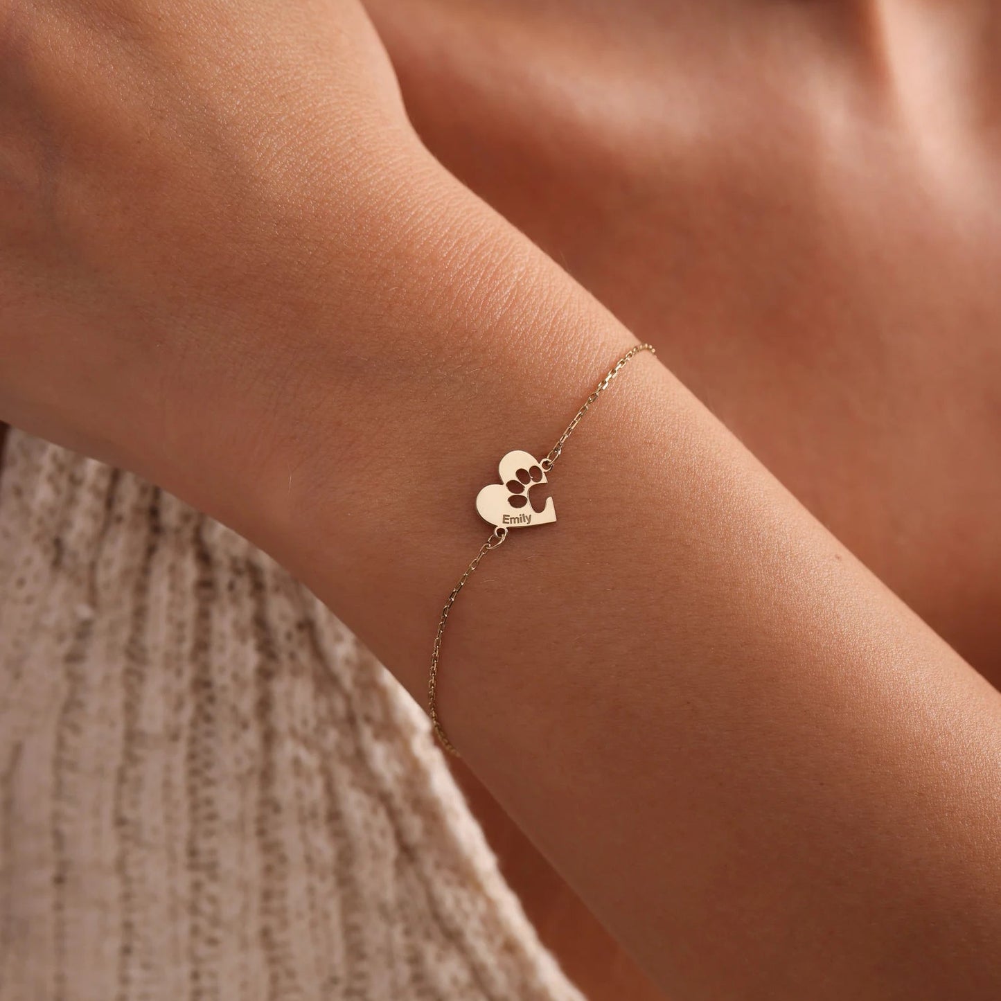 Brățară cu lăbuță și inimă personalizată cu nume