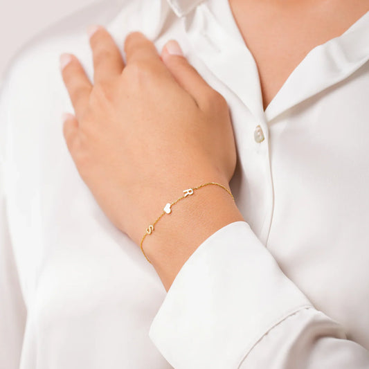 Brățară personalizată cu inițială laterală