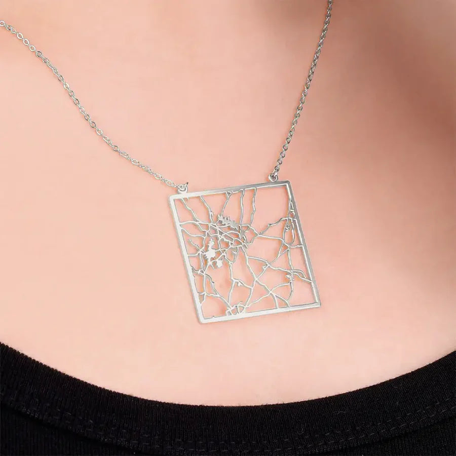 Colier personalizat cu hartă