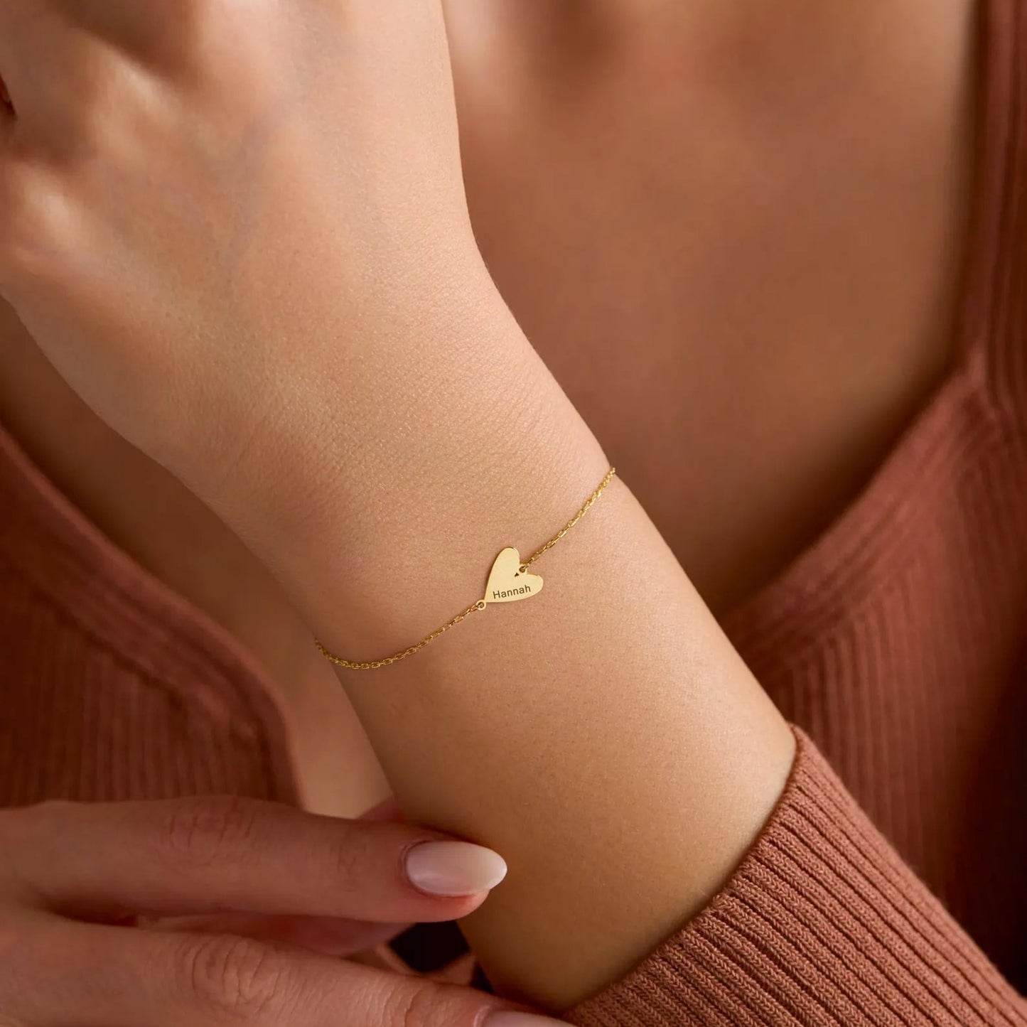 Brățară personalizată cu inimă gravată