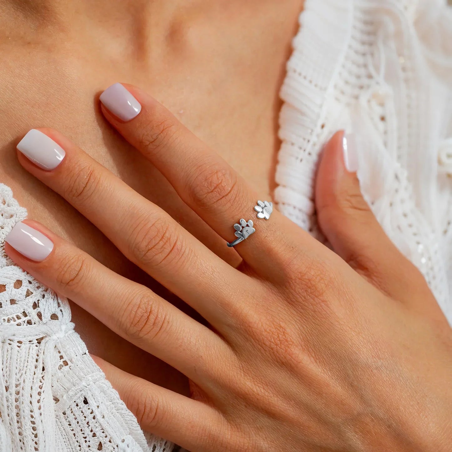 Inel personalizat cu inițiala animalului de companie