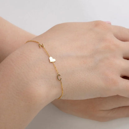 Brățară personalizată cu inițială laterală